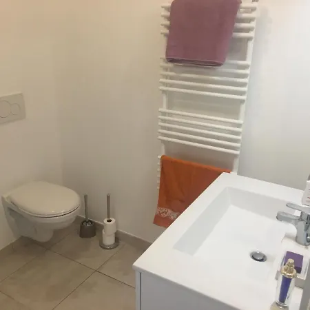 Lejlighed Calme En Plein Centre Granville