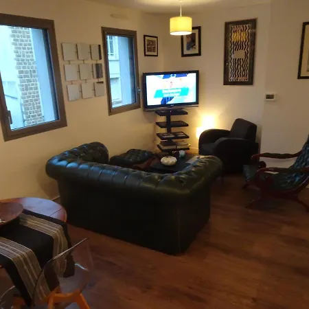 アパート Calme En Plein Centre